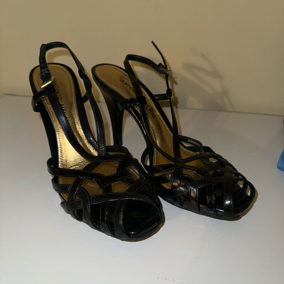 Antonio Melani Vintage Heels - Picture 5 of 5